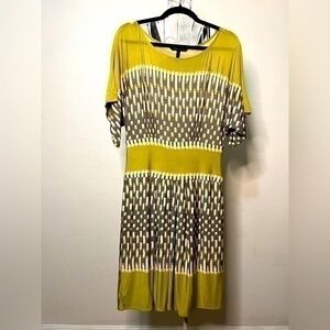 BCBG Maxazria chartreuse/gray/ivory dress, Sz S. EUC.